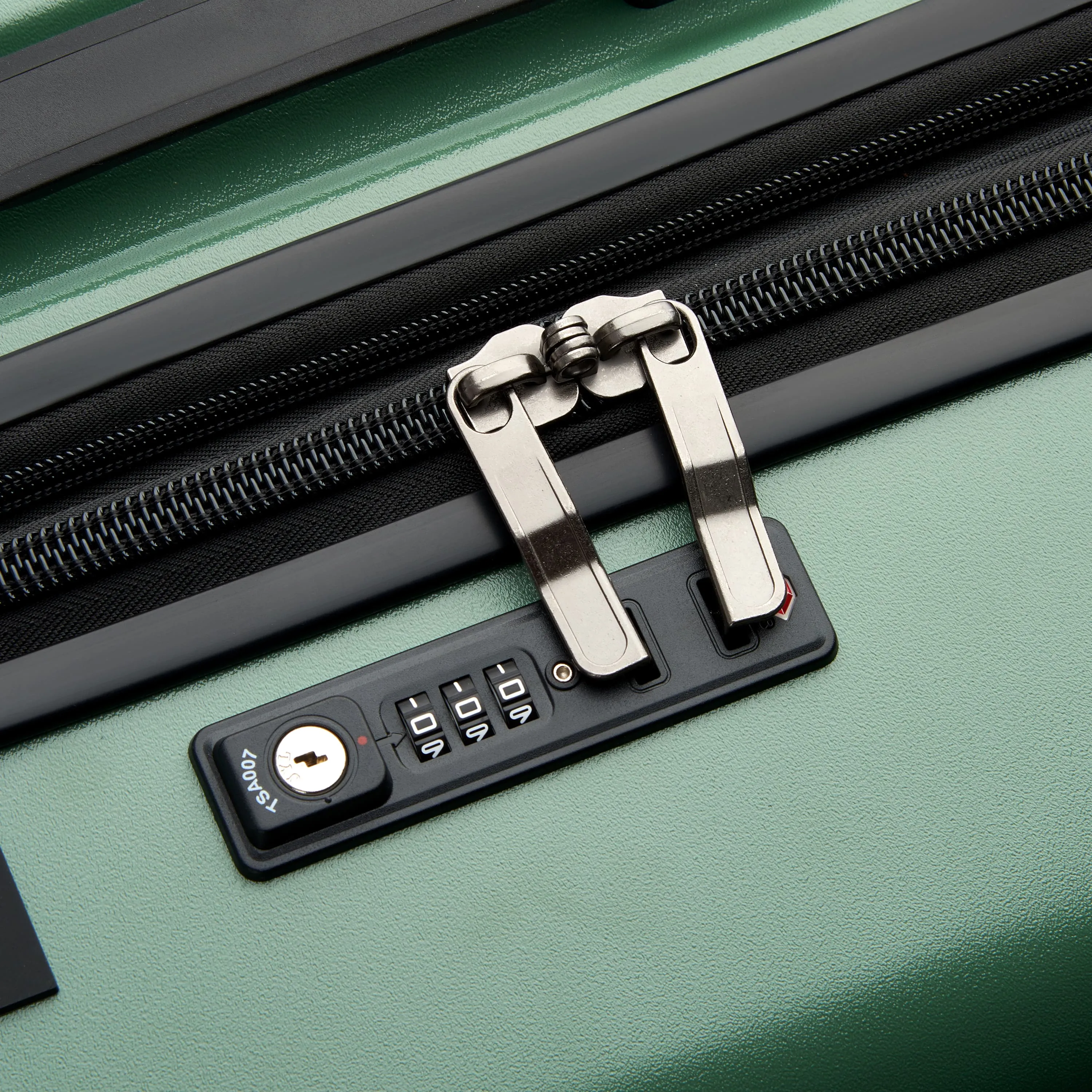 JH002B - Large Expandable Spinner Trunk