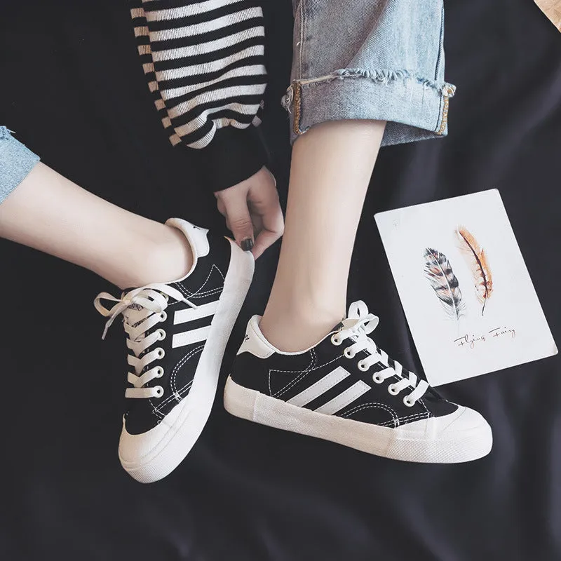 Small White Female Korean Wild Board Canvas Shoes