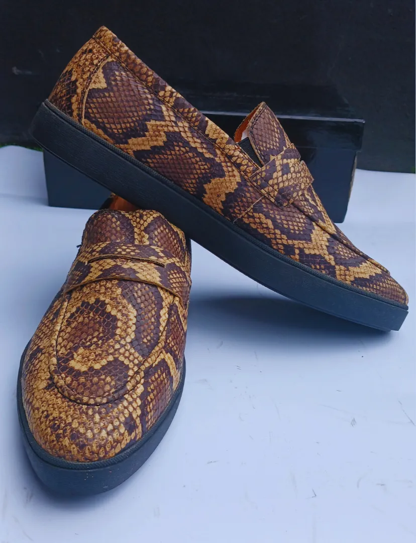 SNAKE PRINTS LOAFERS