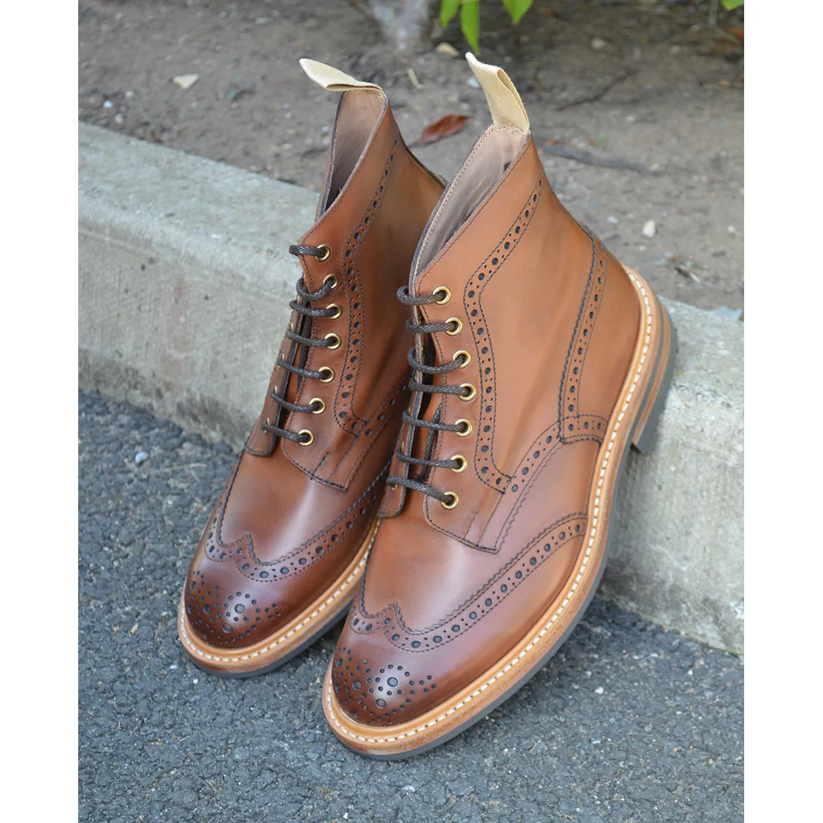 Trickers Stow - Chestnut