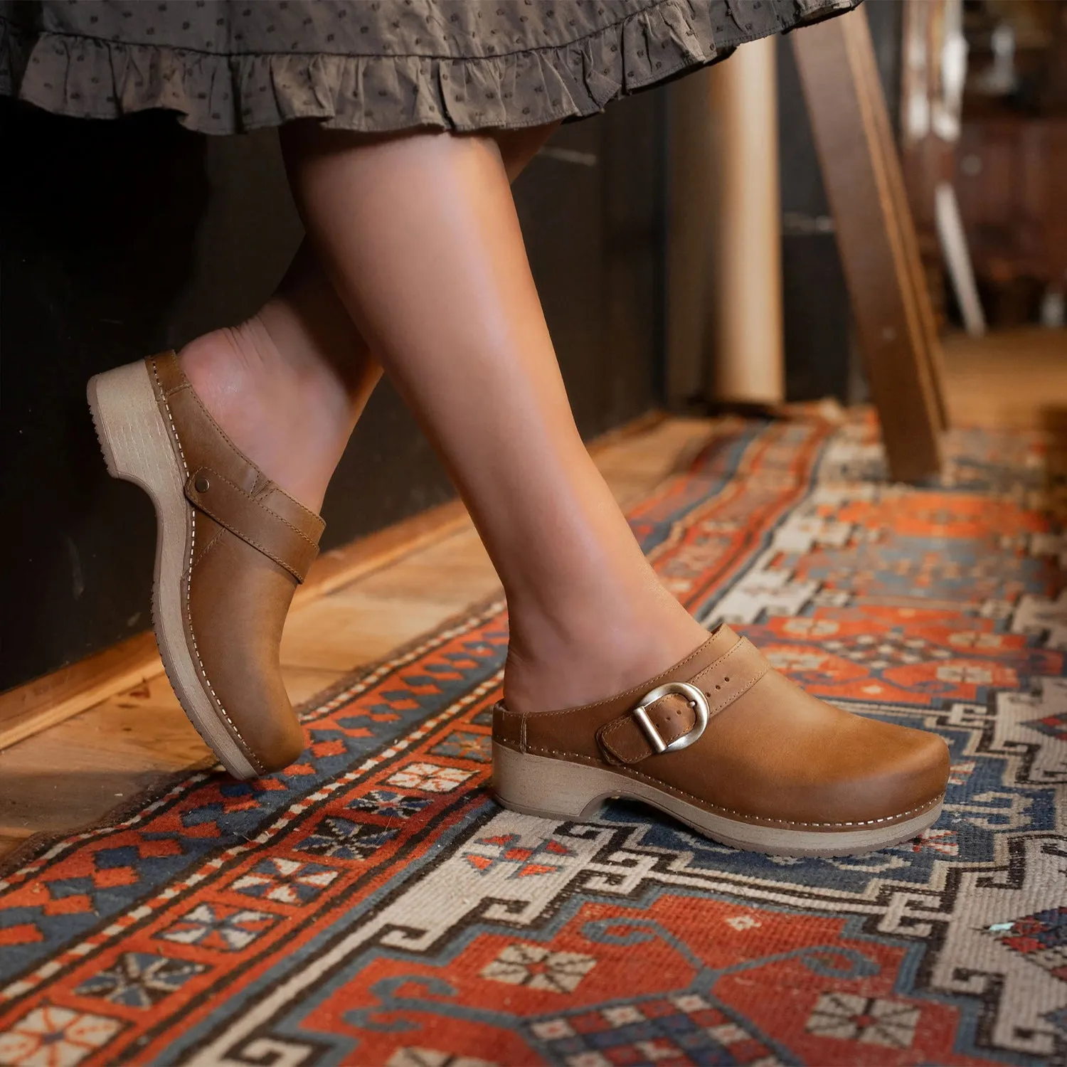 Women's Dansko Baylor Tan Oiled Pull Up Leather